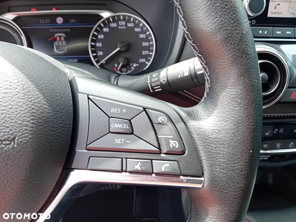 Nissan Juke 1.6 4AMT Premiere Edition - 21