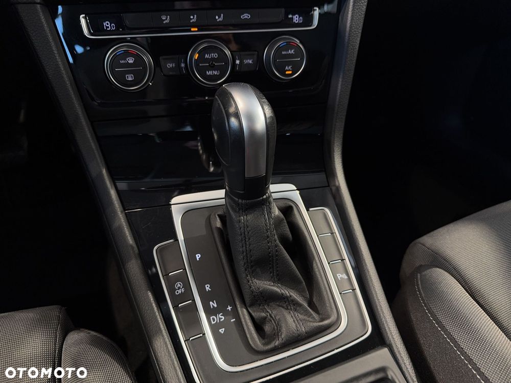 Volkswagen Golf Variant - 23