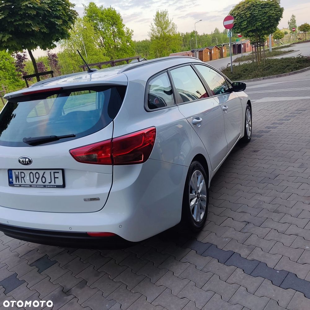 Kia Ceed - 3