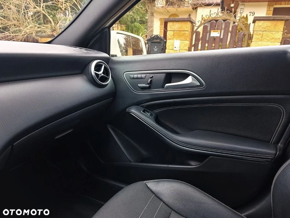 Mercedes-Benz Klasa A 180 (BlueEFFICIENCY) Urban - 8