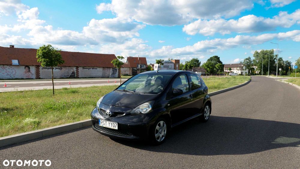 Toyota Aygo - 1