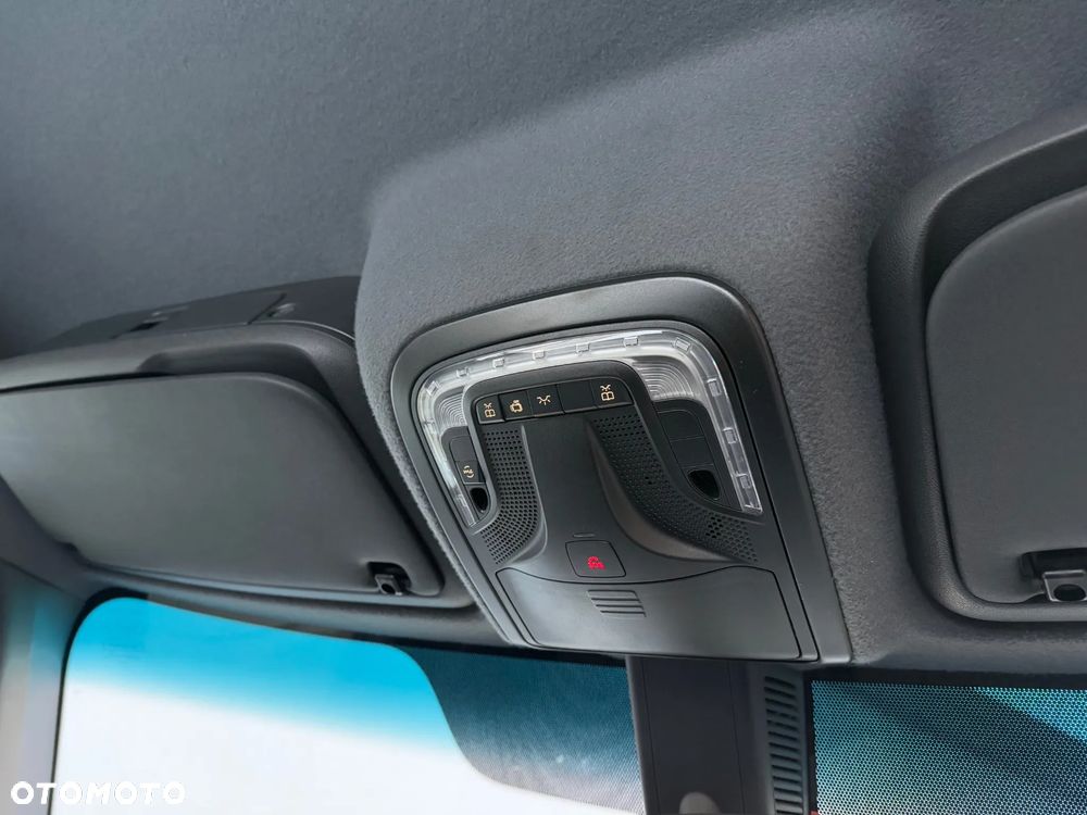 Mercedes-Benz Sprinter - 18