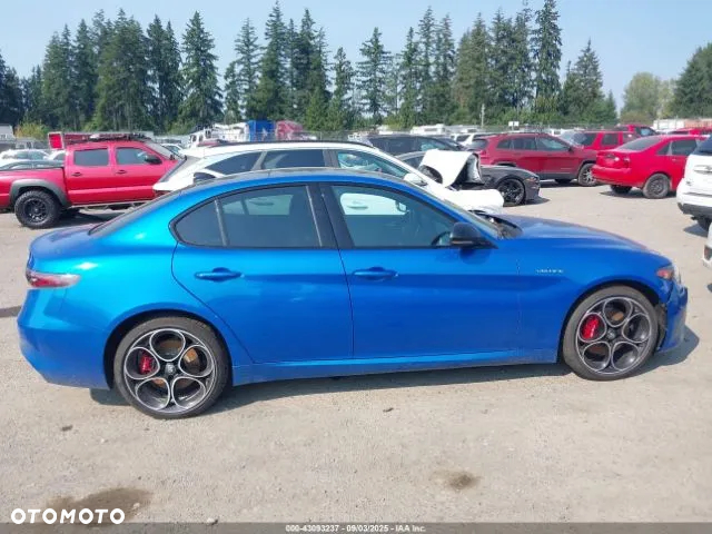 Alfa Romeo Giulia 2.0 Turbo 16V AT8-Q4 Veloce - 13