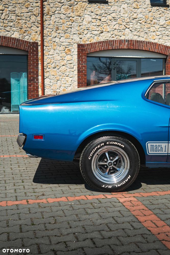 Ford Mustang - 11