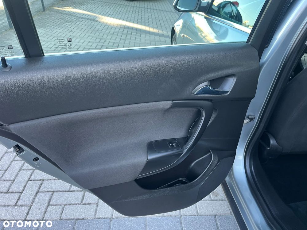 Opel Insignia 2.0 CDTI EcoFLEX Edition - 19