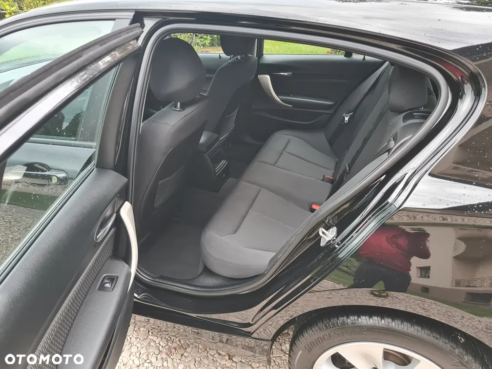 BMW Seria 1 116d - 14
