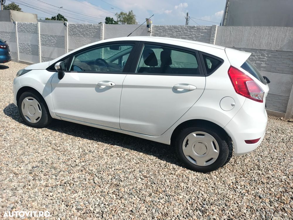Ford Fiesta - 22