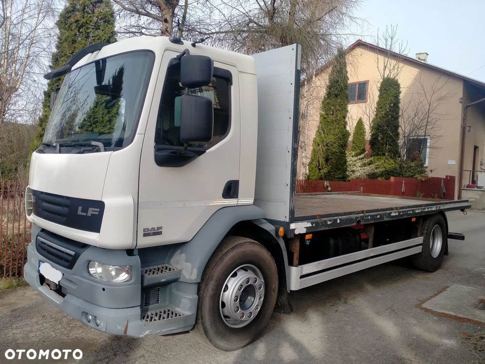 DAF LF 55.300 Salon Pierwsza rejestracja 2015 Blokada Klima Manual 8 DMC 18t - 2