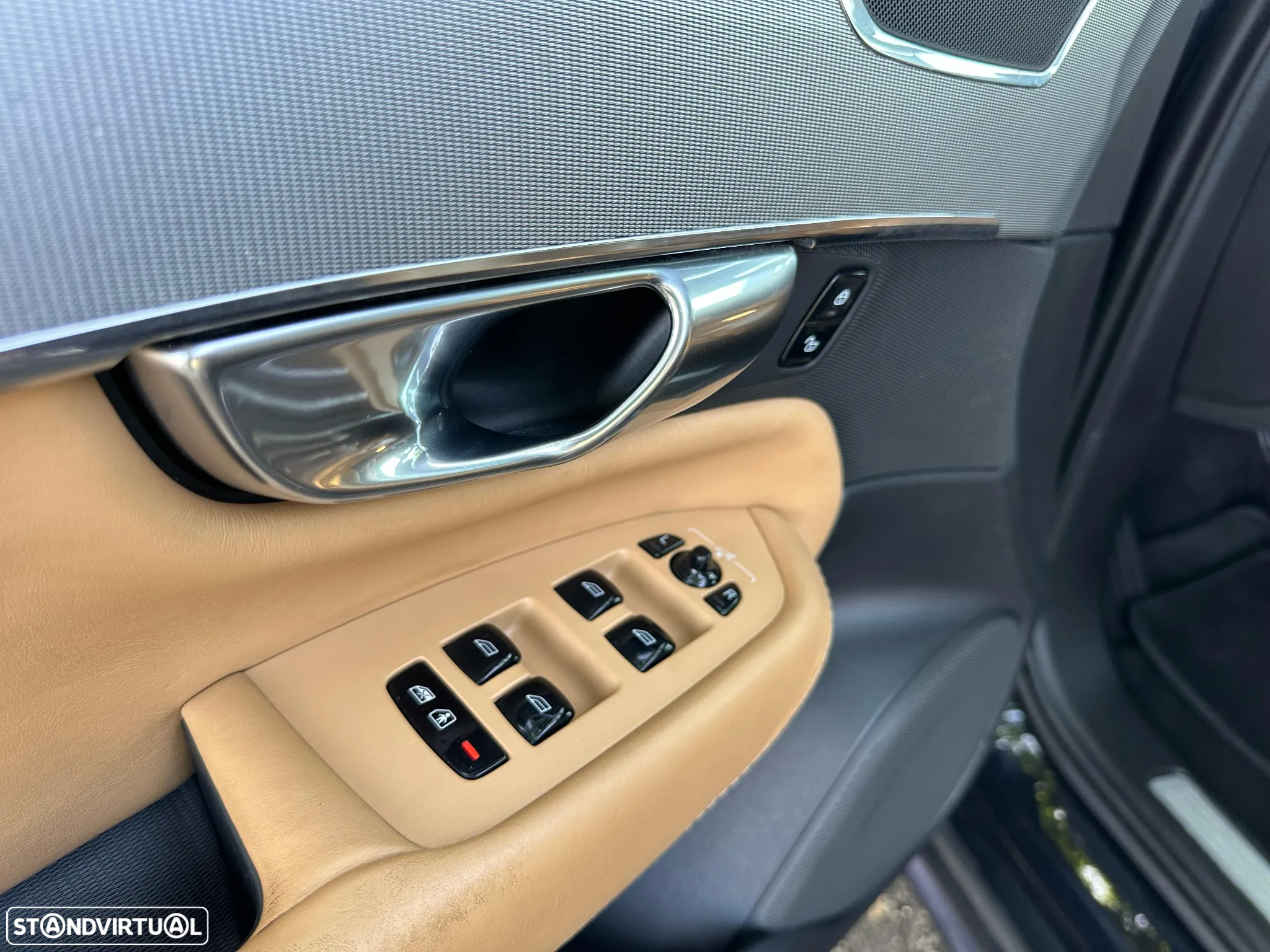 Volvo XC 90 2.0 T8 PHEV Inscription AWD - 23