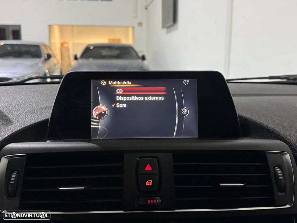 BMW 118 d Pack M - 20