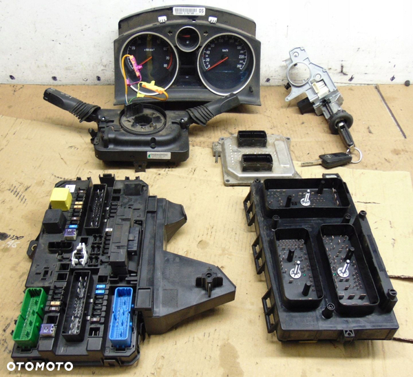 ZESTAW STARTOWY IMMO OPEL ASTRA III H 1.8 16V BENZYNA AUTOMAT EUROPA
