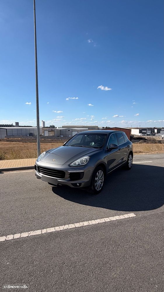 Porsche Cayenne S - 3