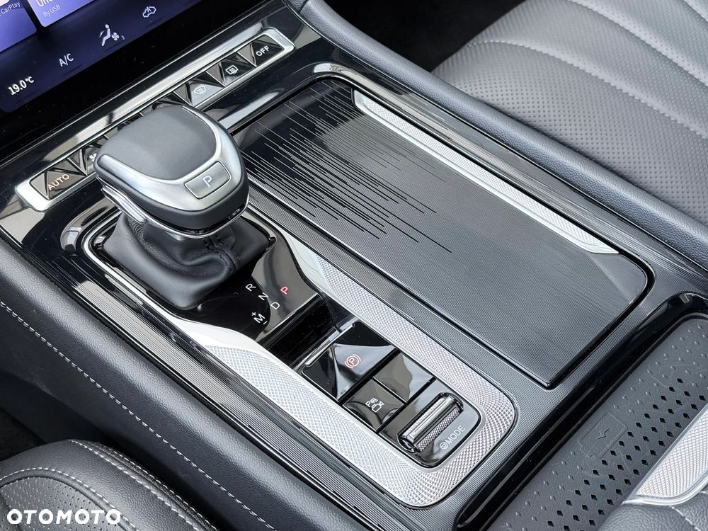 Hongqi H5 2.0T Deluxe - 33
