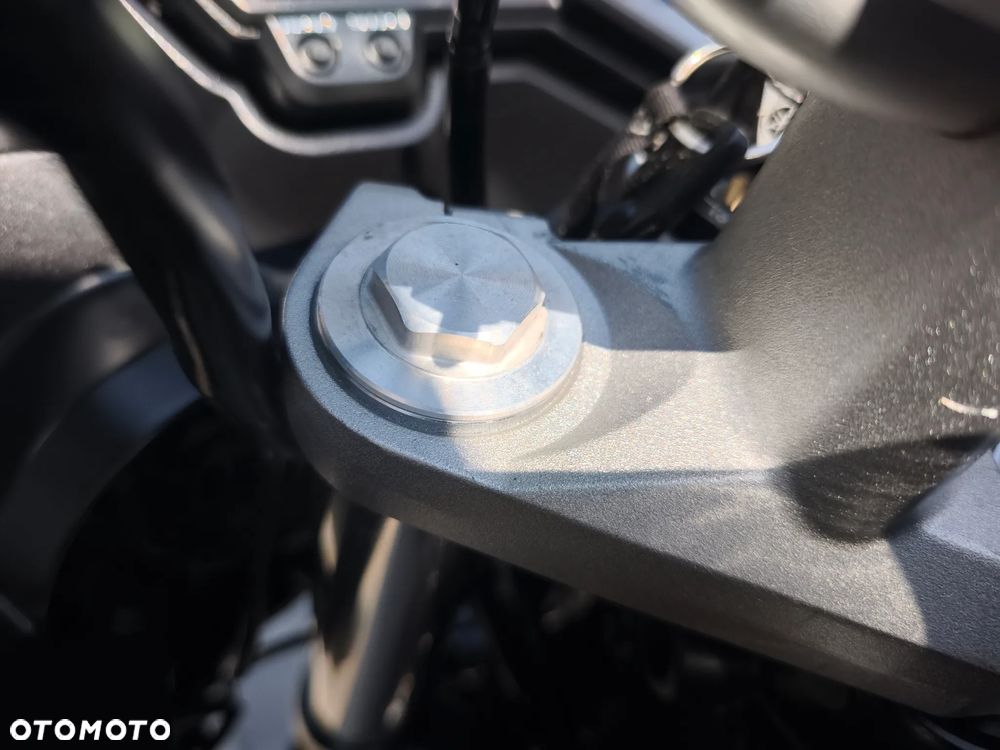 Yamaha FZ6 - 24