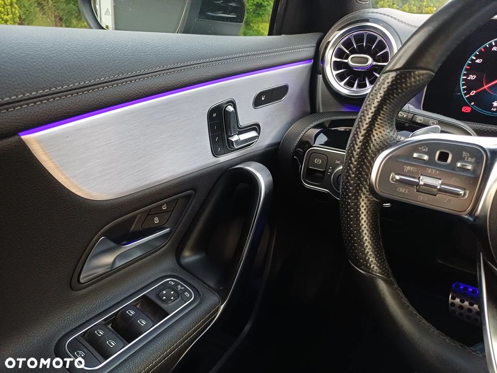 Mercedes-Benz Klasa A 250 E 8G-DCT - 23