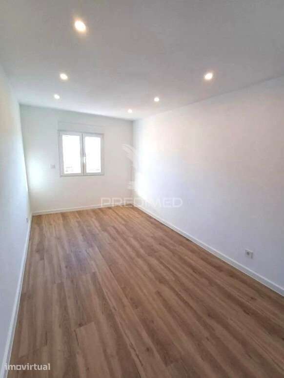 Apartamento T2 em Odivelas - Grande imagem: 5/11