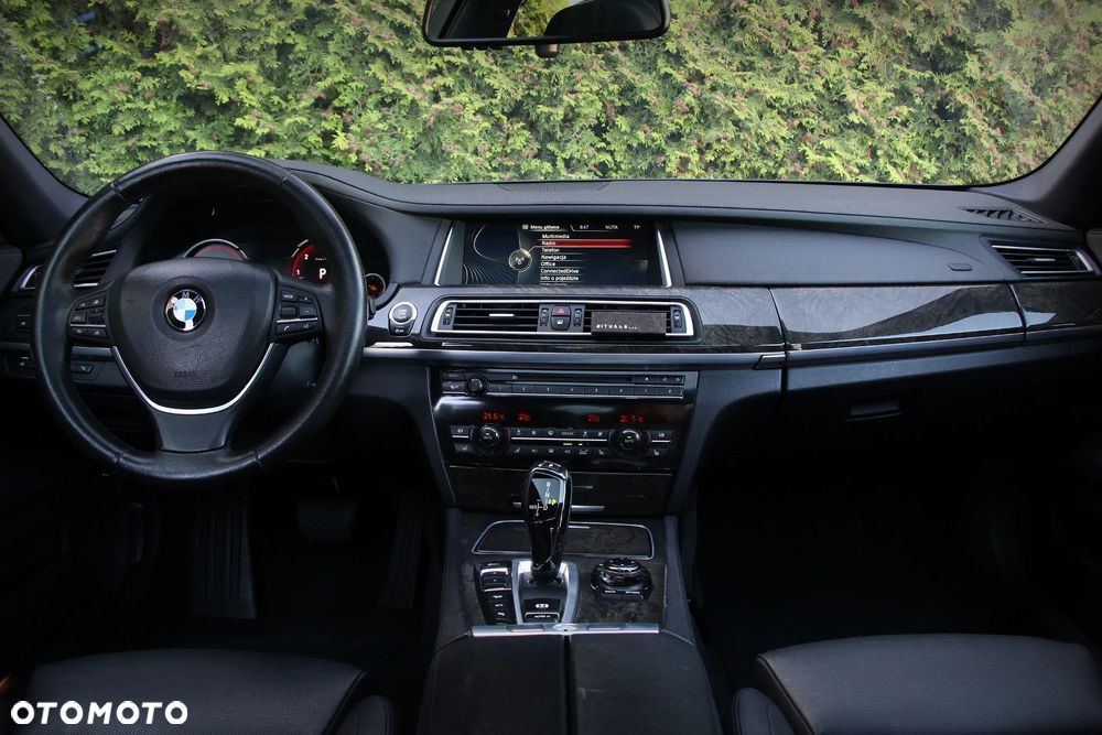 BMW Seria 7 750d xDrive - 12