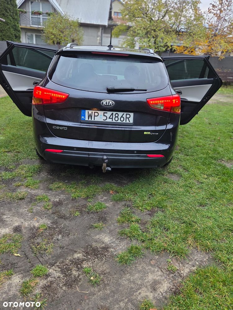 Kia Ceed - 6
