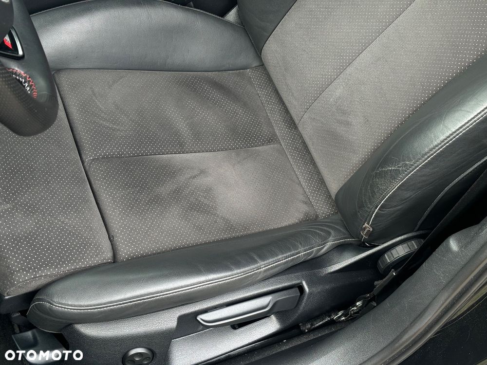 Audi A6 Avant 3.0 TDI quattro S tronic - 23