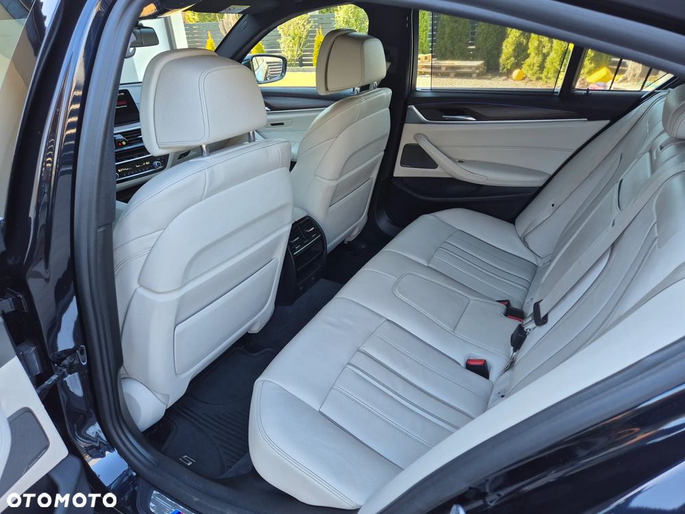 BMW Seria 5 530i xDrive M Sport sport - 23