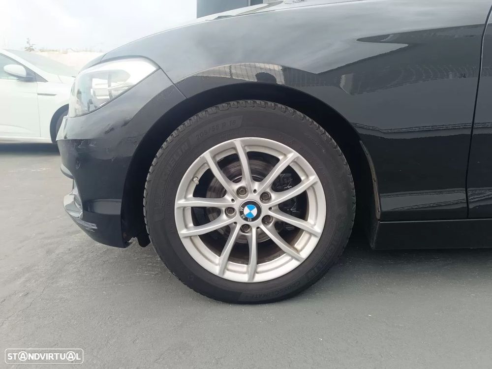 BMW 116 d Sport Line - 27