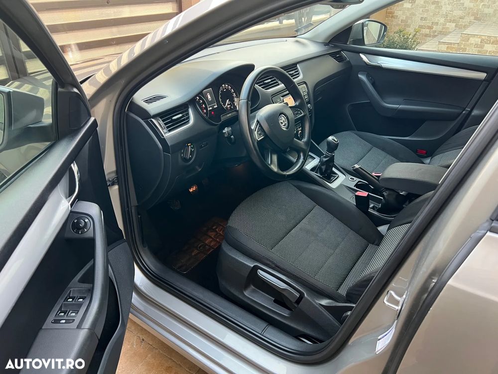 Skoda Octavia 1.6 TDI Ambition - 10