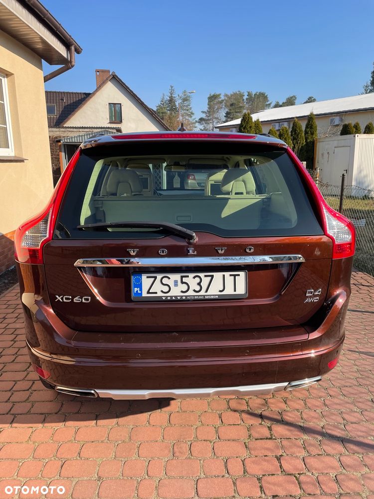 Volvo XC 60 D4 AWD Momentum - 8