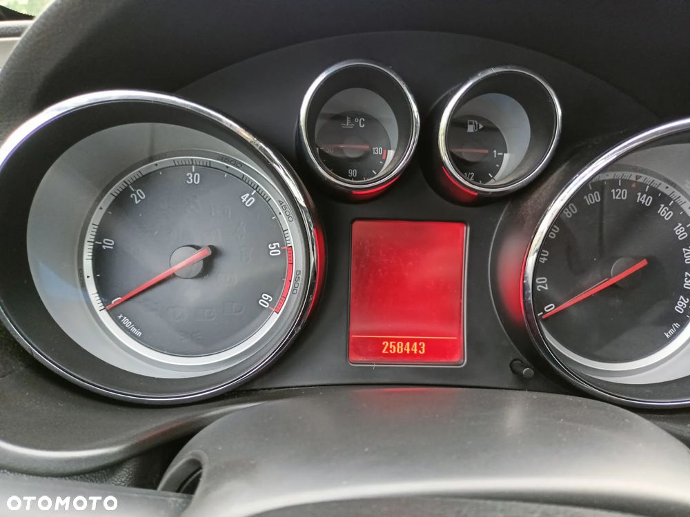 Opel Insignia 2.0 CDTI - 8