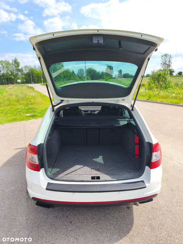 Skoda Octavia 2.0 TDI RS - 9