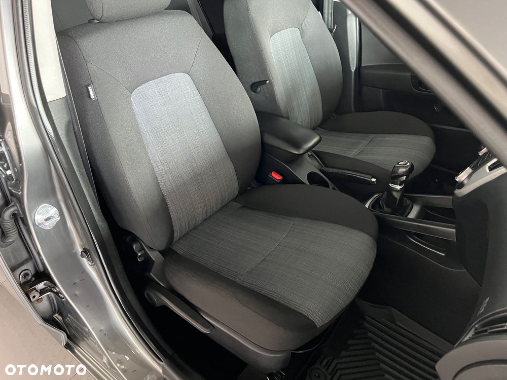 Kia Ceed - 26