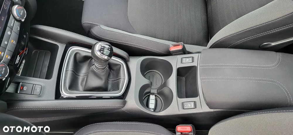 Nissan Qashqai 1.6 DIG-T N-Connecta - 20