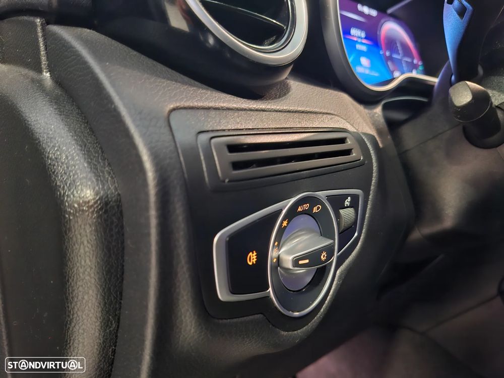 Mercedes-Benz GLC 300 de 4Matic 9G-TRONIC AMG Line Plus - 16