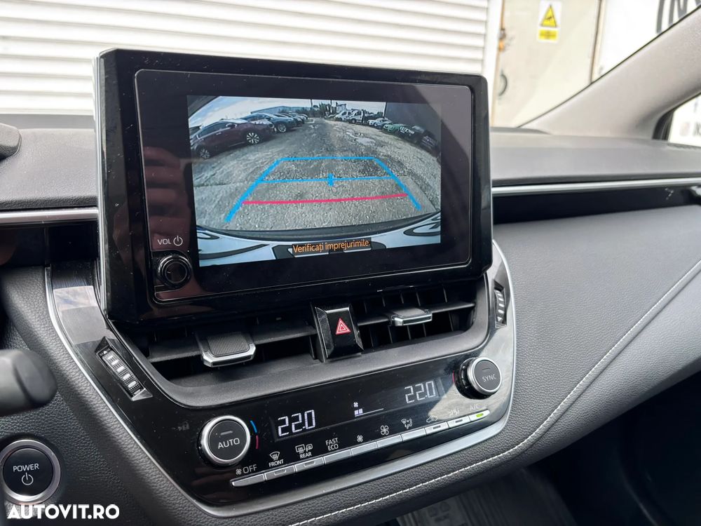 Toyota Corolla 1.8 HSD Dynamic - 32