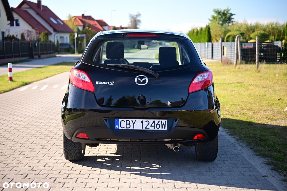 Mazda 2 - 15