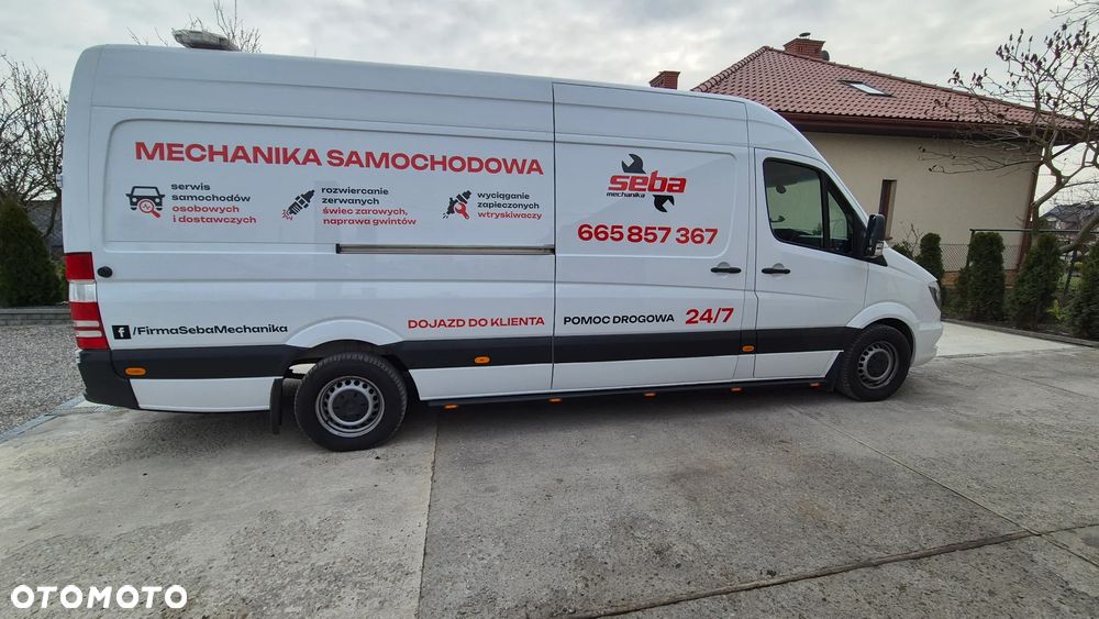 Mercedes-Benz SPRINTER 319 - 5