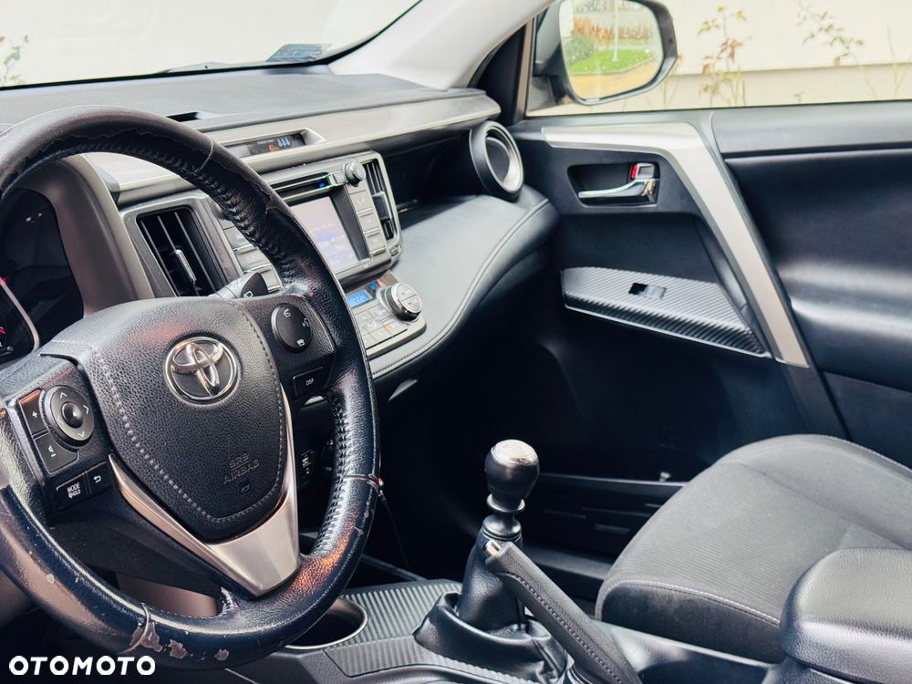 Toyota RAV4 2.0 D-4D Premium 4x2 - 26