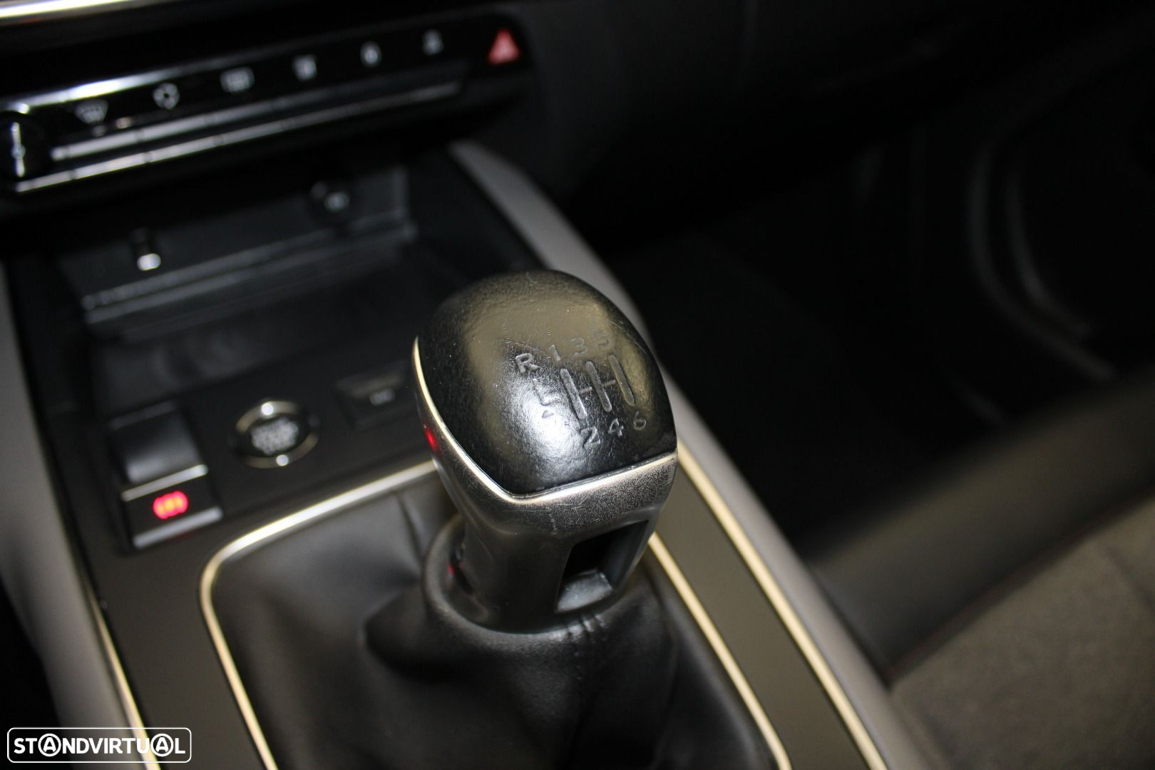 Citroën C5 Aircross 1.5 BlueHDi Feel - 24