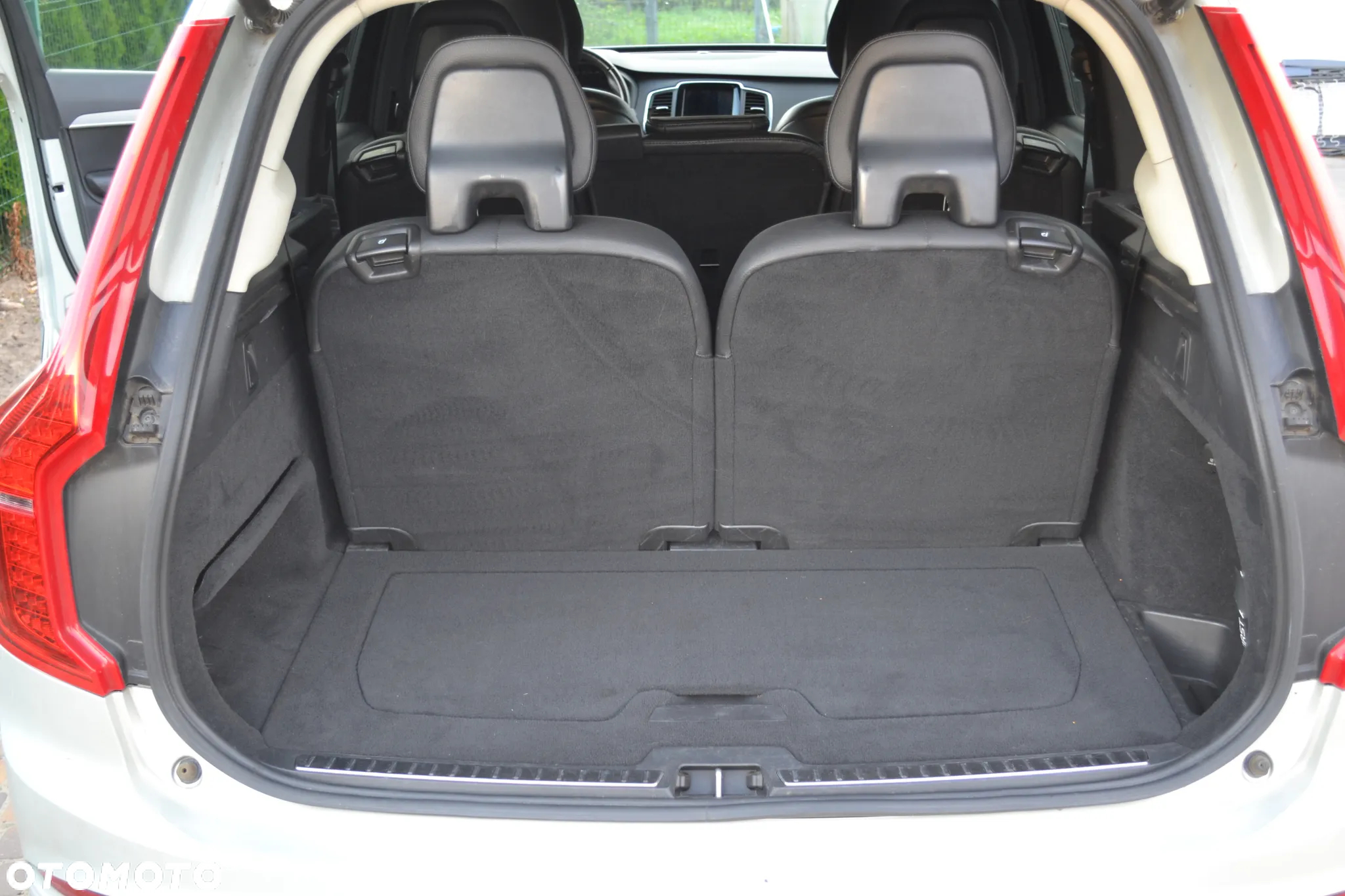 Volvo XC 90 D5 SCR AWD Momentum 7os - 12