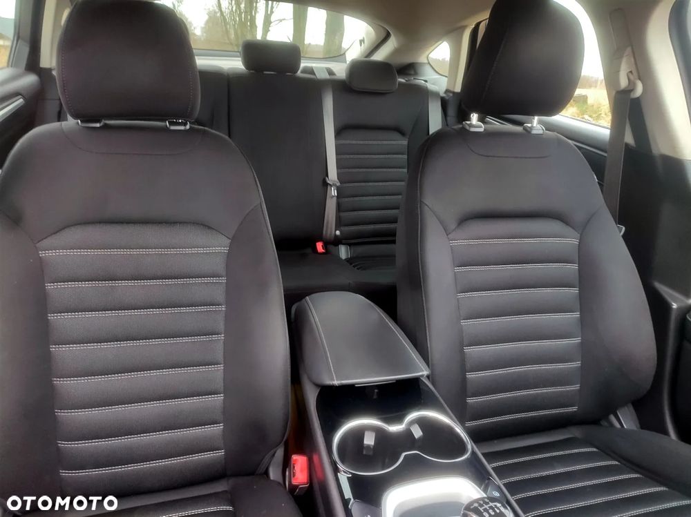 Ford Mondeo 2.0 TDCi Ambiente - 14