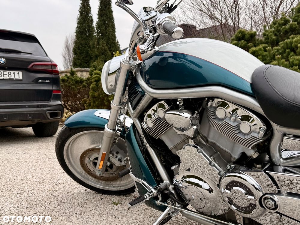 Harley-Davidson V-Rod Street Rod - 18