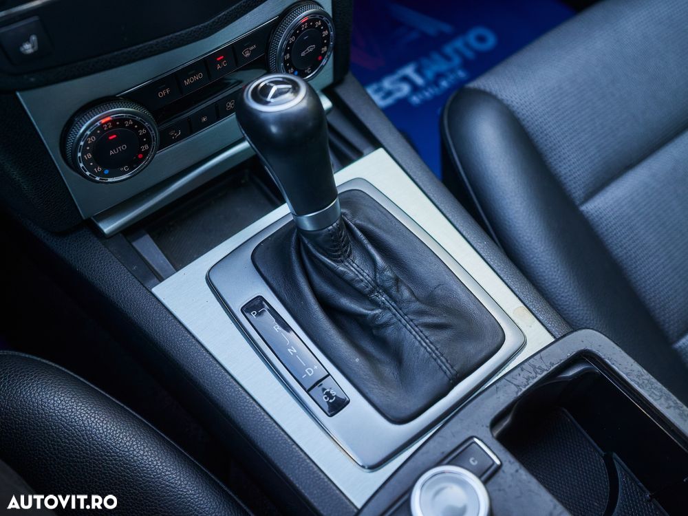 Mercedes-Benz C - 25