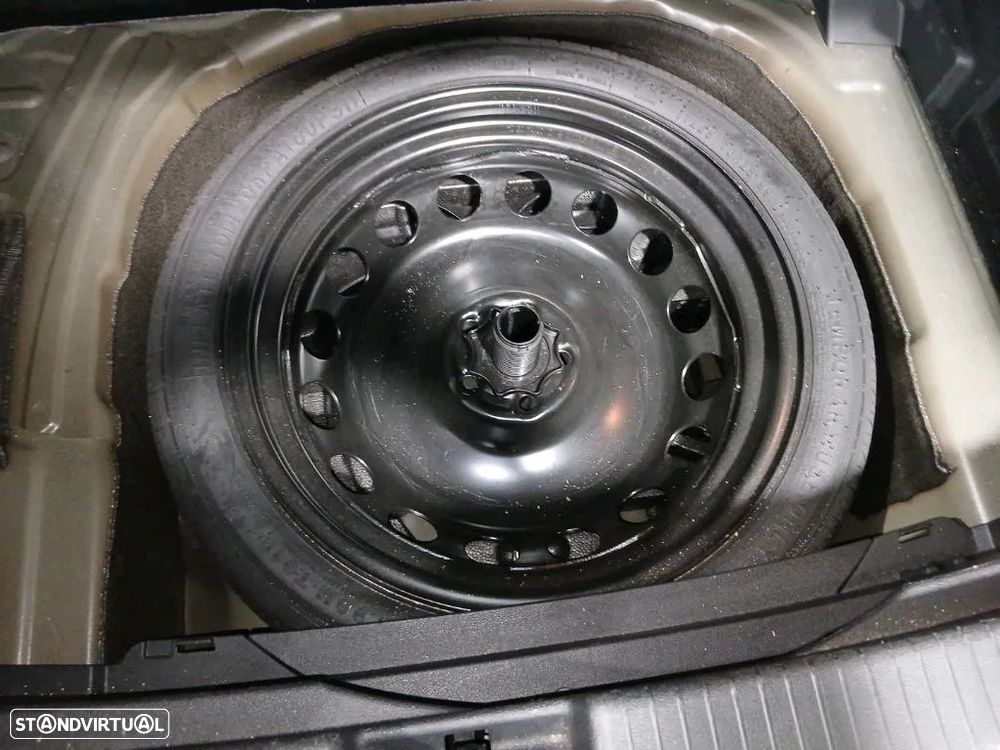 VW T-Cross 1.0 TSI Urban DSG - 14