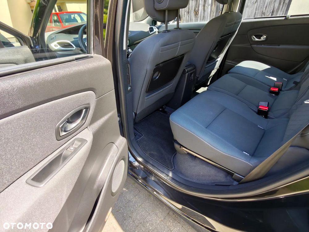 Renault Scenic 1.6 16V 110 Expression - 12