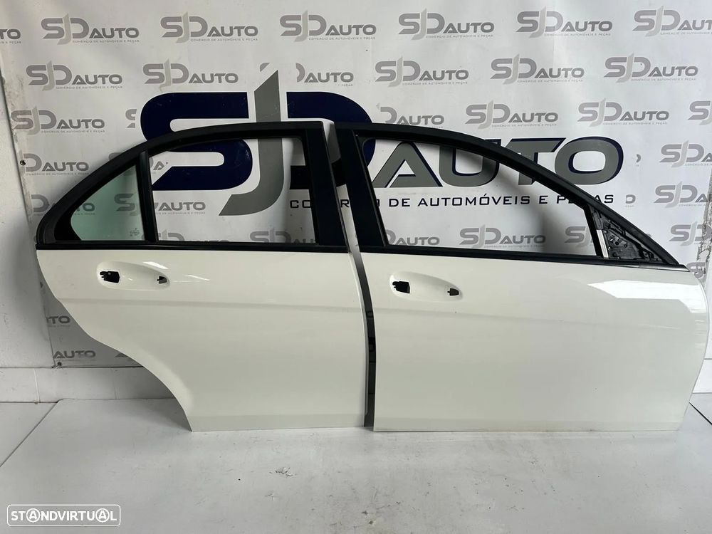 Porta Frente / Trás Direita / Esquerda - Mercedes C (W204) - 1