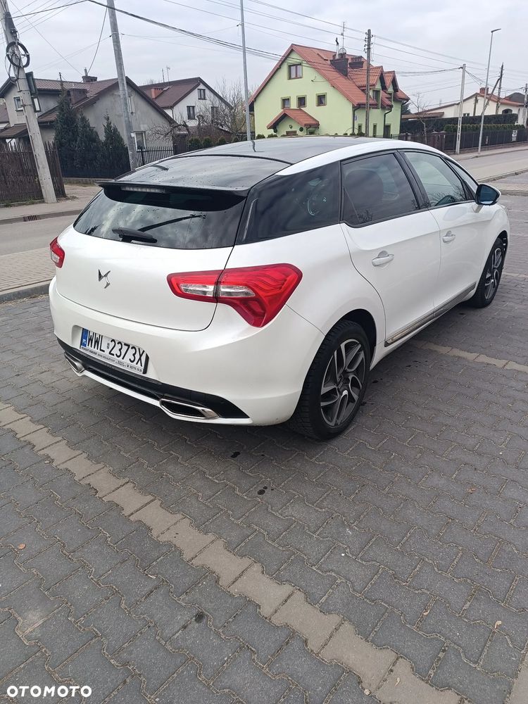 Citroën DS5 THP 155 SoChic - 4