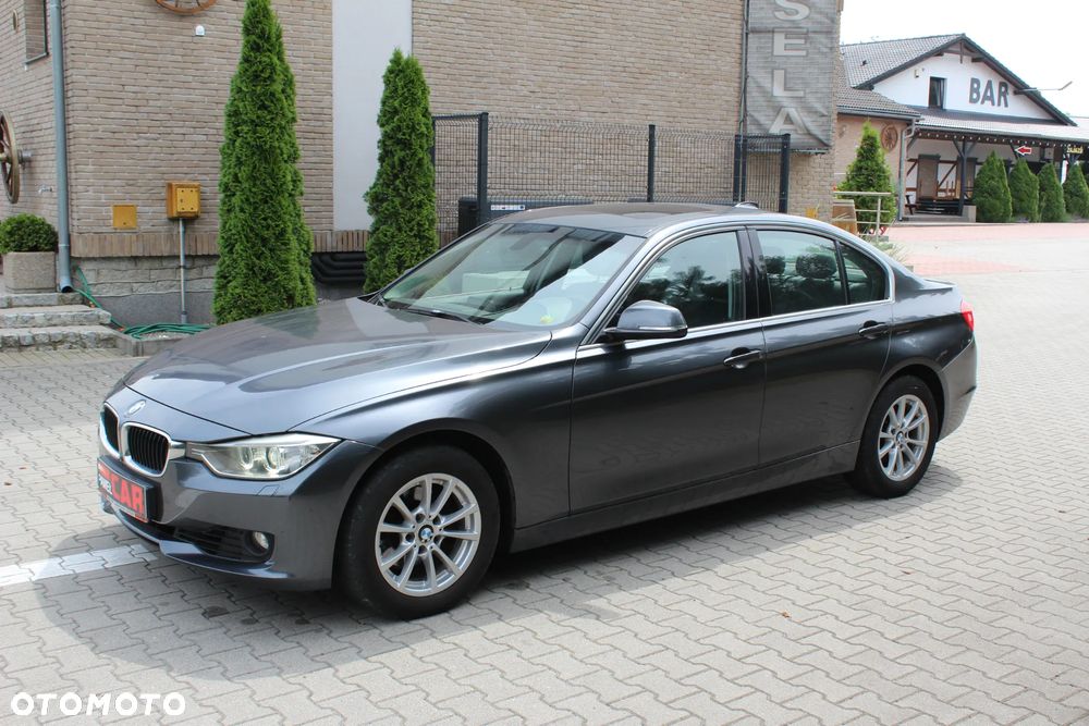 BMW Seria 3 320i Sport-Aut - 4