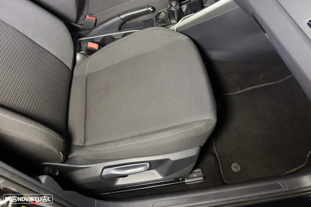 VW Polo 1.0 Confortline Nav - 18