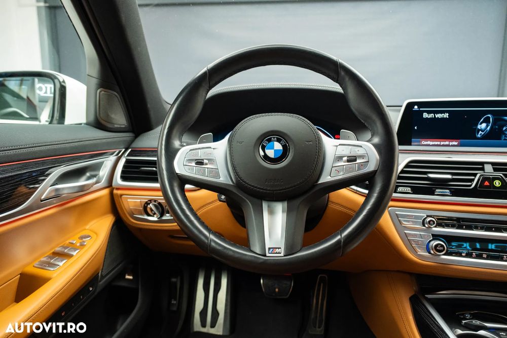 BMW Seria 7 730d xDrive MHEV - 27