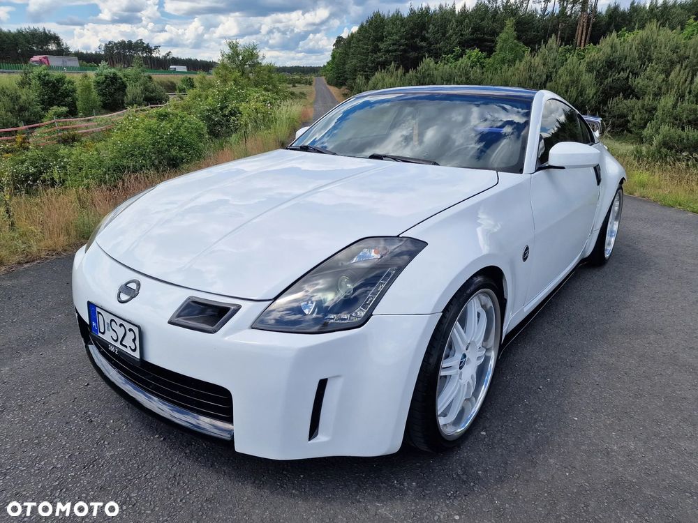Nissan 350 Z - 2