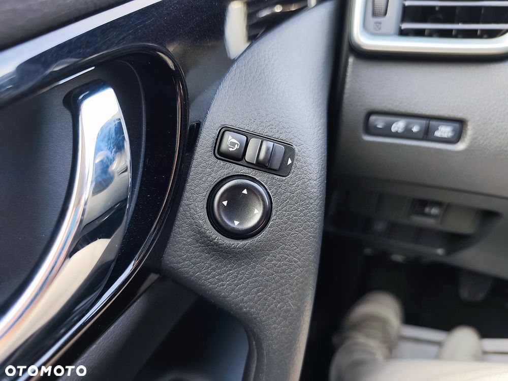 Nissan Qashqai 1.3 DIG-T Acenta EU6d - 17